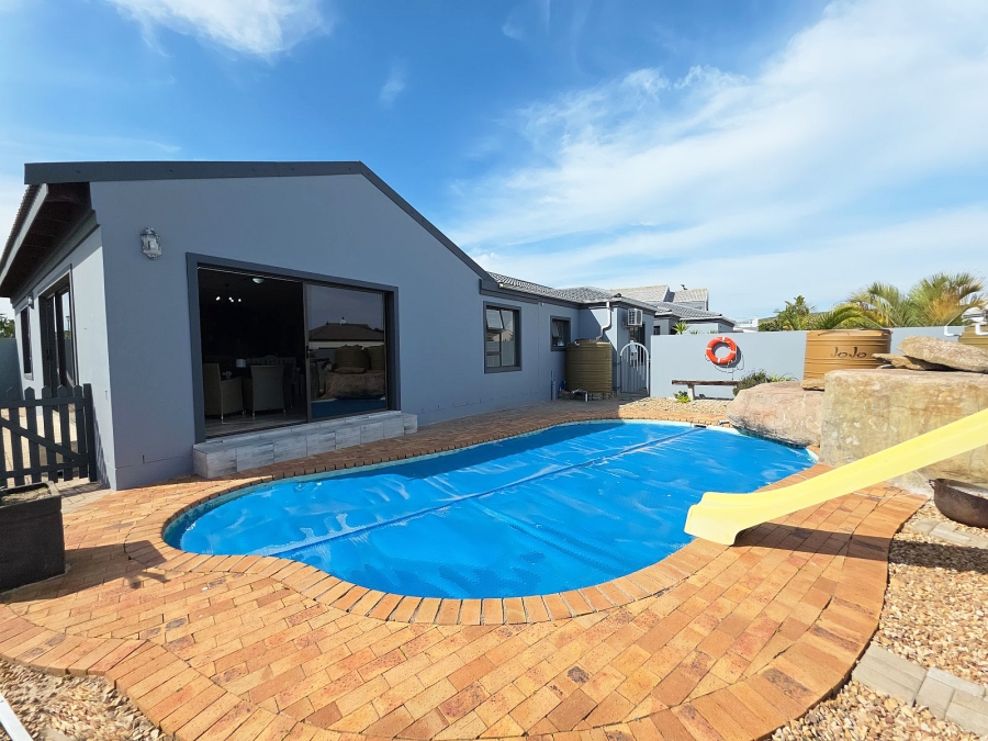 4 Bedroom Property for Sale in Country Club Western Cape